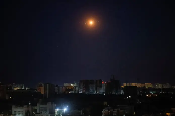 Ataque russo com drones a Kiev