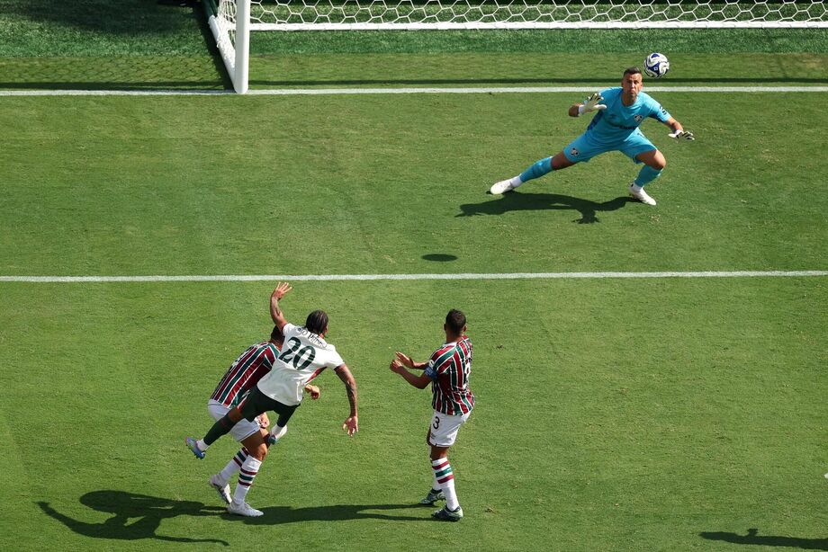 Fábio, de 44 anos, foi um dos destaques do Fluminense no Mundial e era o jogador mais velho do torneio.