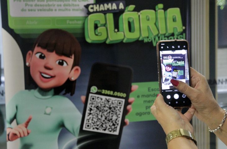 Assistente virtual Glória já atendeu mais de 11 mil pessoas no WhatsApp e é destaque no Detran-MS com atendimento 24h e 99,88% de aceitação.