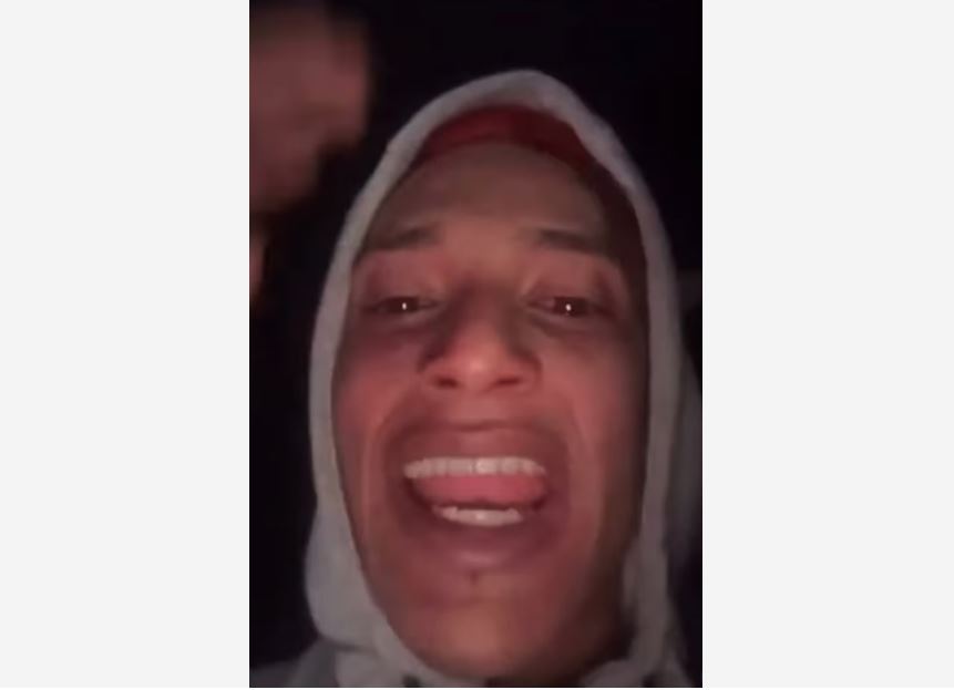 Policiais civis e o cantor Oruam se envolveram em uma confusão na noite desta segunda-feira, 21, no Joá, zona oeste do Rio.