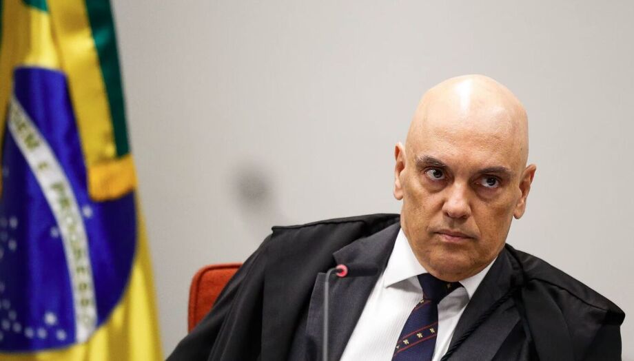 O ministro do Supremo Tribunal Federal (STF) Alexandre de Moraes decreta investigação da PF para apurar suspeitas de 'insider trading' no dia do tarifaço dos EUA contra o Brasil.