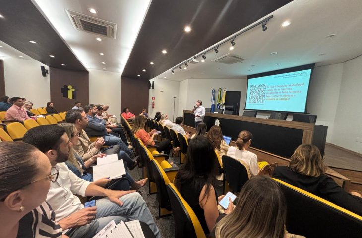 Capacitação inédita forma gestores para fortalecer regionalização do SUS em MS, com foco em integração e melhorias nos serviços de saúde.
