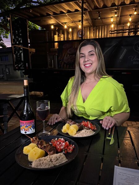 Laís Carneiro comemora 7 anos de @encontreiemcg com festa e reafirma seu propósito de ajudar e conectar pessoas.