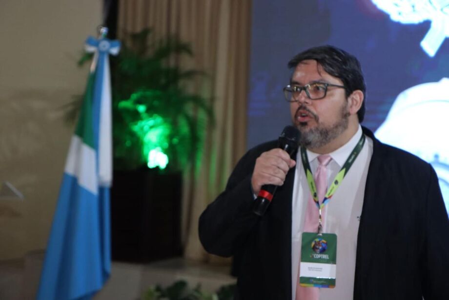 Professor Marcos Rafael Coelho