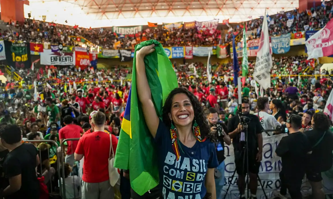 A estudante de Letras do Instituto Federal de São Paulo (IFSP) Bianca Borges, de 25 anos, é a nova presidenta da União Nacional dos Estudantes (UNE)