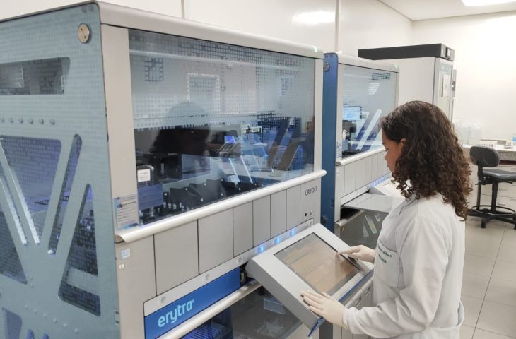 O sangue fenotipado é usado especialmente quando o paciente precisa de transfusões frequentes ou tem um sistema imunológico mais sensível.