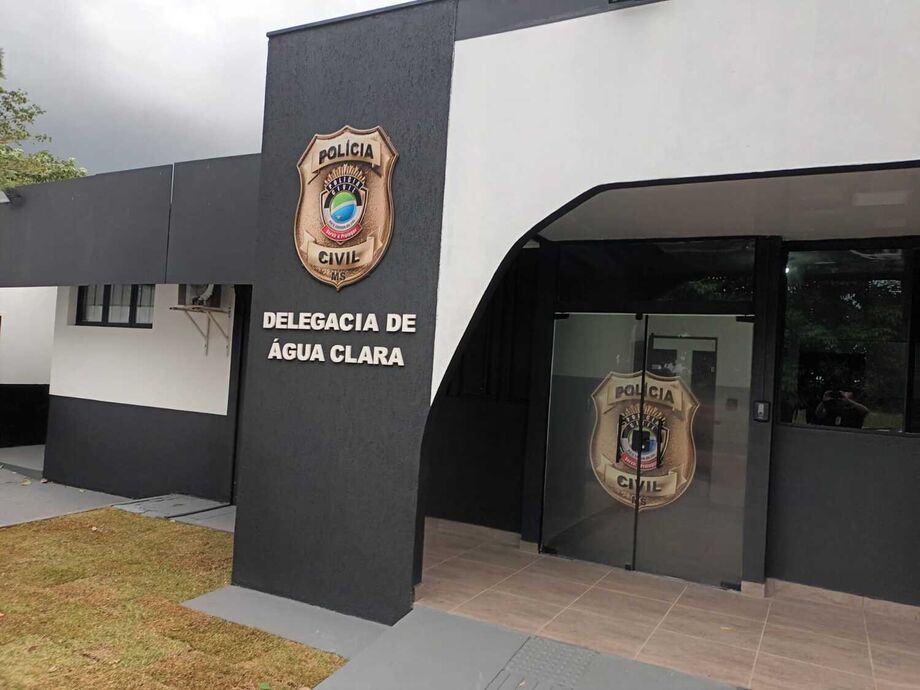 Polícia Civil prende sete suspeitos por estupro coletivo de vulnerável em operação realizada em Água Clara.