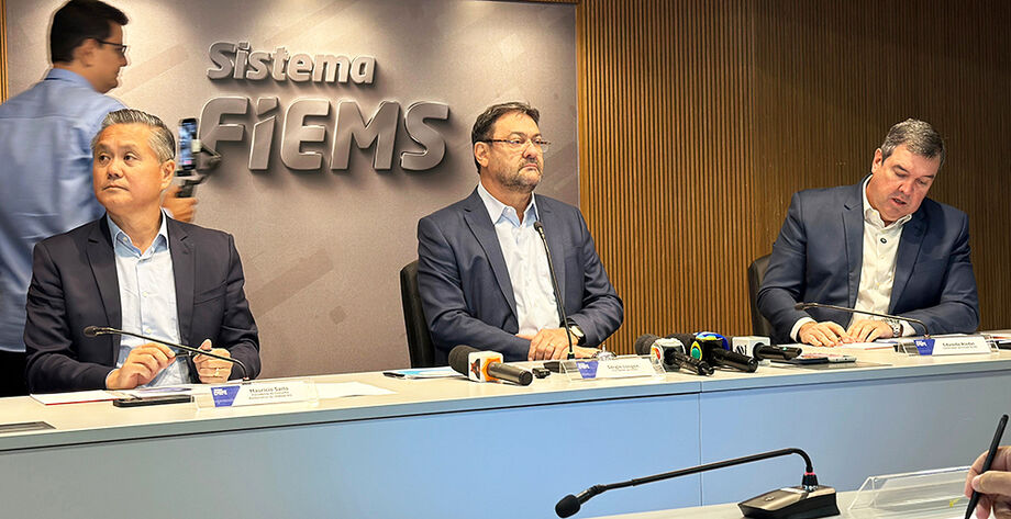 Governador Riedel, presidente da Fiems Sergio Longens deram detalhes da missão. A missão à Ásia, promovida pela FIEMS e Governo de MS, busca consolidar o estado como um polo de inovação e sustentabilidade, atraindo investimentos para setores estratégicos.