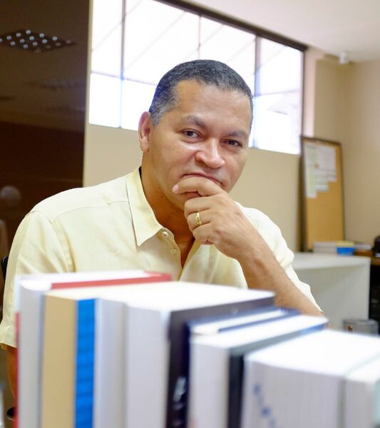 O jornalista Wilson Aquino conta como o exemplo do pai moldou sua relação com os livros