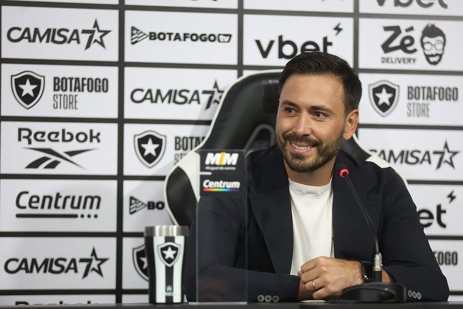 Davide Ancelotti foi apresentado como o técnico do Botafogo.