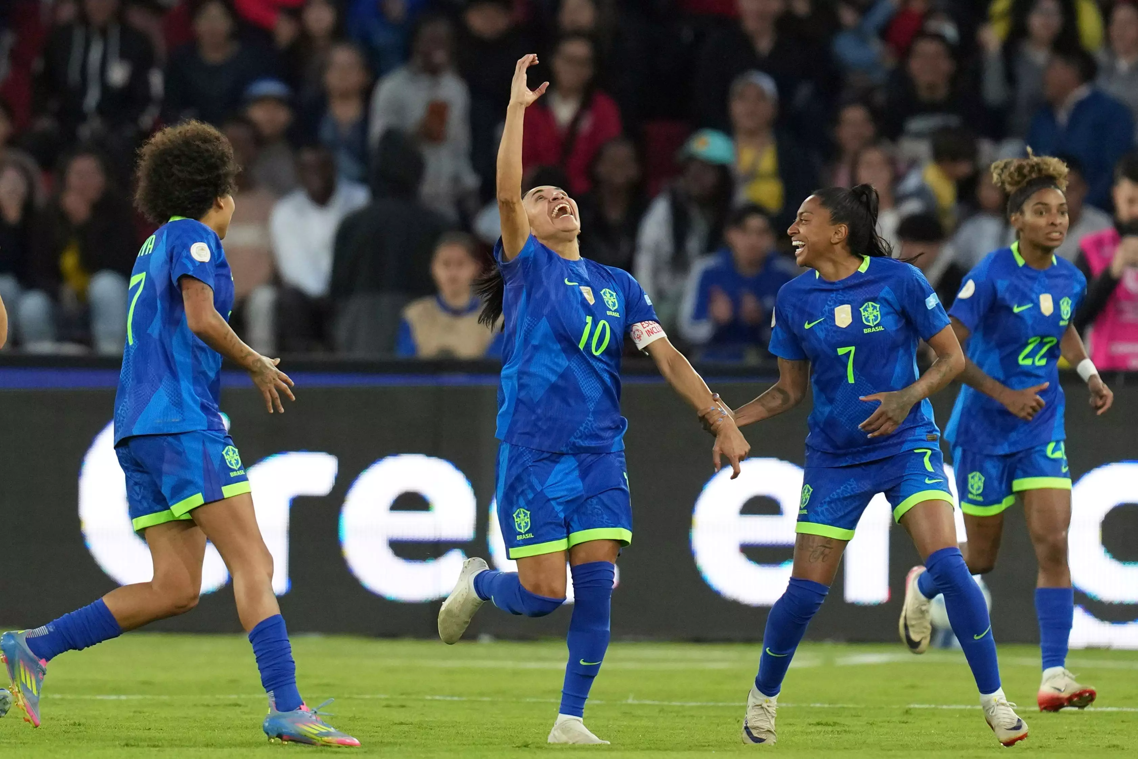Brasil vence a Colômbia nos pênaltis e conquista título da Copa AMérica feminina pela 9ª vez