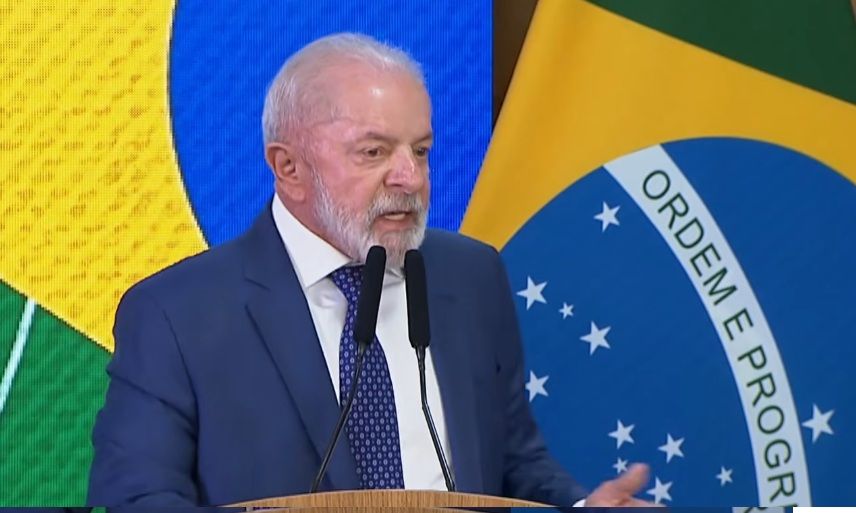 O presidente Luiz Inácio Lula da Silva (PT) assinou nesta quarta-feira (13) a Medida Provisória Brasil Soberano