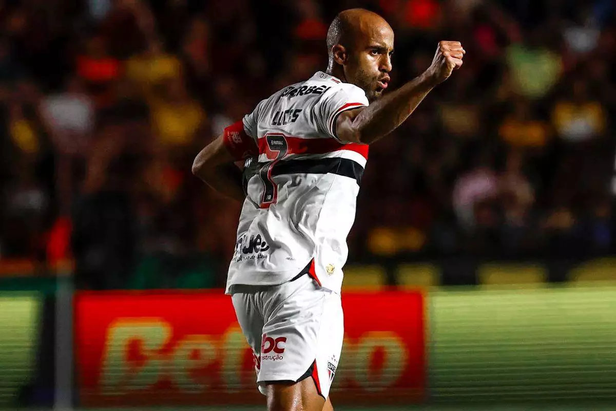 São Paulo supera falha de goleiro estreante para buscar empate contra o Sport no Brasileirão