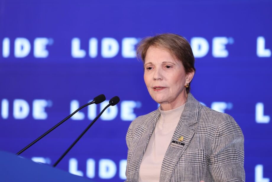 A senadora Tereza Cristina (PP-MS) defende uma nova etapa da reforma trabalhista no Brasil durante sua participação no evento.