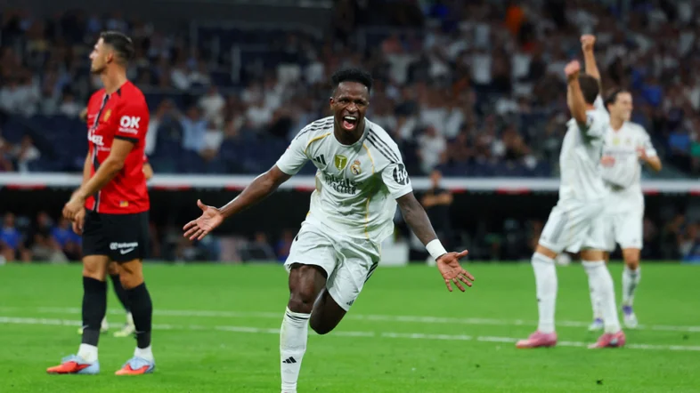 Vini Jr. marca e Real Madrid vence Mallorca com reação fulminante no Espanhol