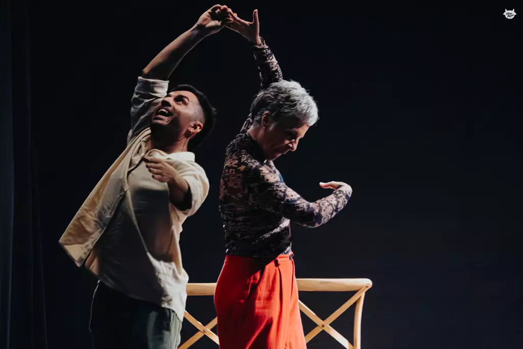 Bailarinos Renata Leoni e Marcos Mattos apresentam o projeto Desenho do Tempo em Campo Grande.