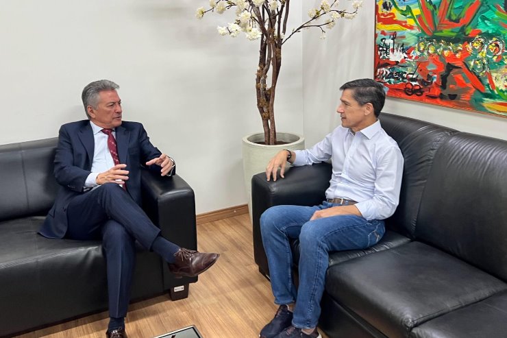 Na ocasião, o parlamentar reiterou a solicitação de melhorias encaminhadas anteriormente Agesul.