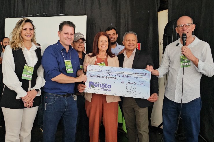 Renato Câmara entrega emenda de R$ 100 mil para a saúde e participa da abertura do 1º Amaterra ao lado do prefeito Sérgio Diozébio Barbosa