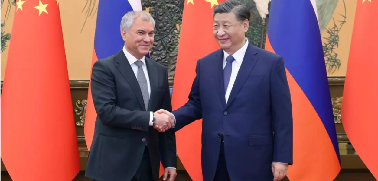 Xi Jinping e Vyacheslav Volodin
