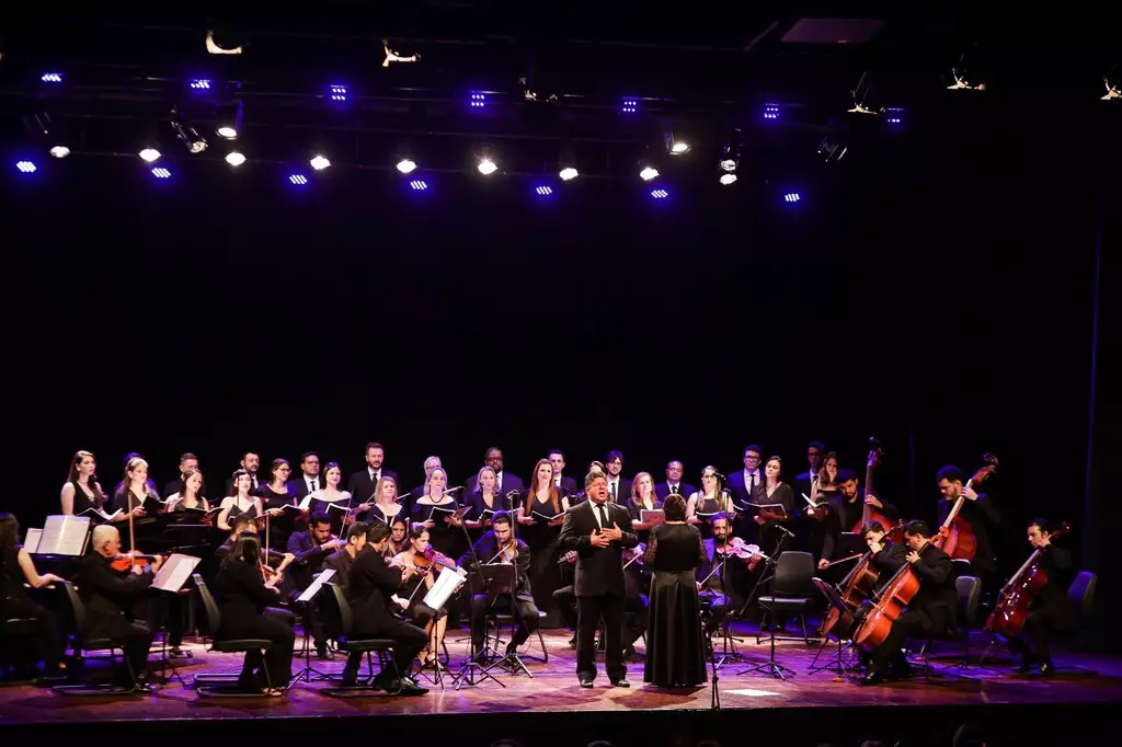 O Coro Lírico Cant'arte se apresenta em Campo Grande