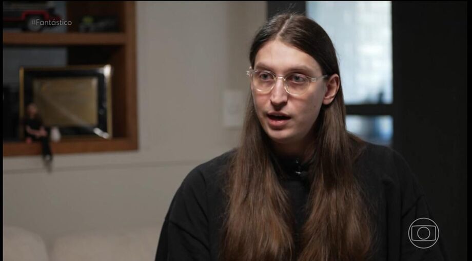 Felca, ao 'Fantástico', deu detalhes do vídeo no qual denunciou a exploração de menores nas redes sociais.