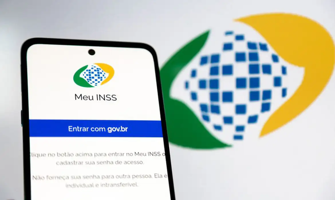 Mais de 2 milhões de aposentados e pensionistas já aderiram ao acordo de ressarcimento do INSS.
