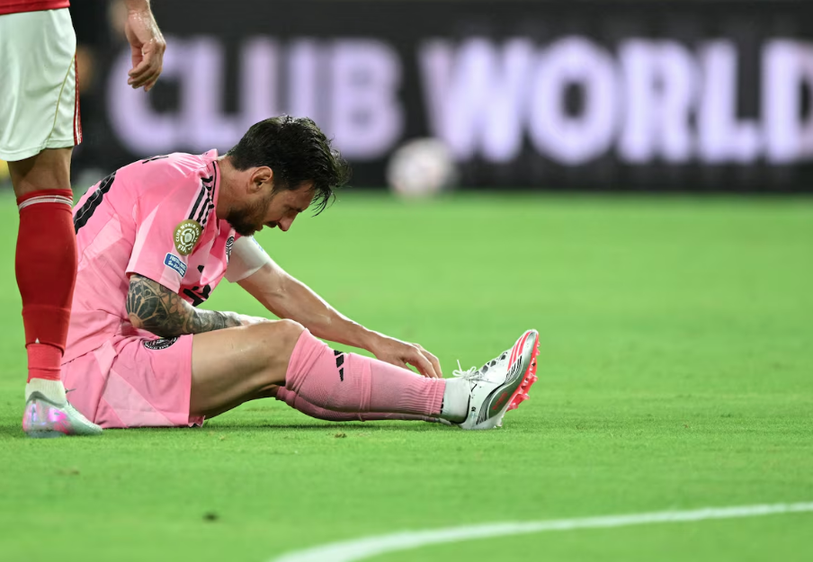 Messi sofre lesão e preocupa a Argentina.