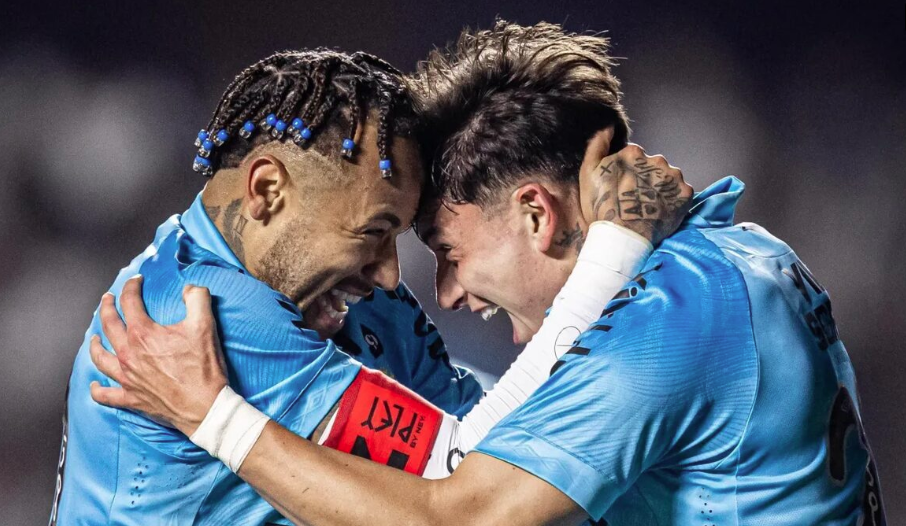 Neymar e Barreal durante comemoração de gol do Santos.