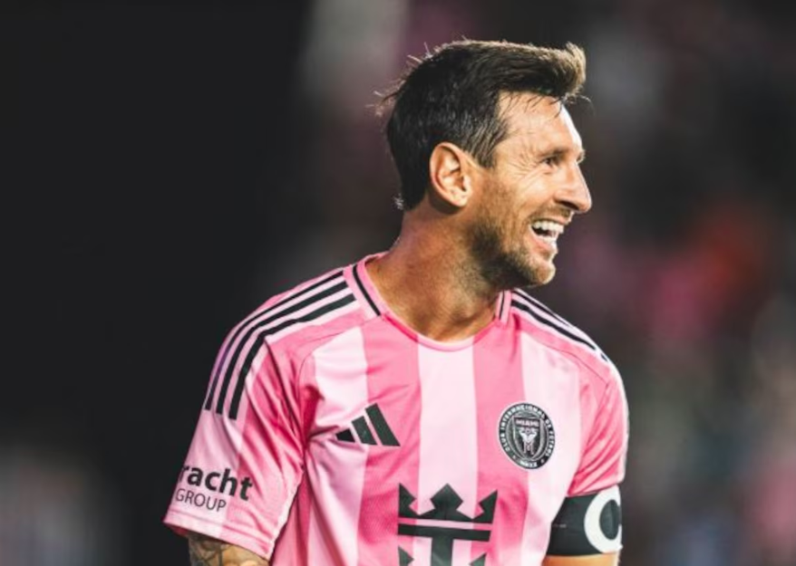 Messi comemora vitória do Inter Miami.