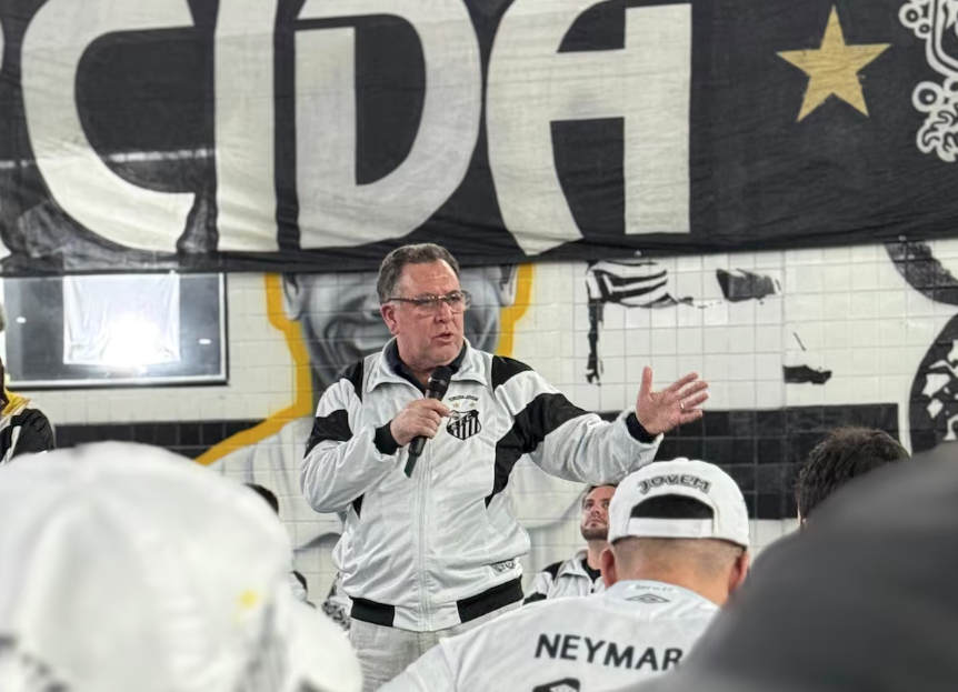 Marcelo Teixeira esteve na sede da Torcida Jovem.