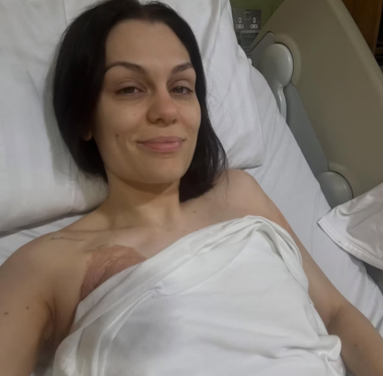 Cantora conta como descobriu a doença pouco antes de lançar seu novo single.