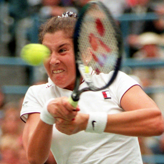 Monica Seles durante a disputa do US Open de 1995.