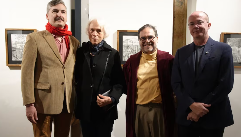 Aurélio H. Dos Santos, Francelina Drummond, Leandro Vilar e Romulo Pinheiro na Exposição 'Muito Além de Escrava Isaura'