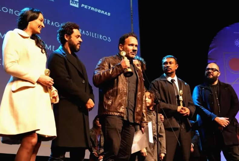 O filme mato-grossense Cinco Tipos de Medo ganhou quatro Kikitos no Festival de Cinema de Gramado: Melhor Filme, Melhor Roteiro, Melhor Ator Coadjuvante e Melhor Montagem.