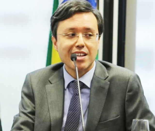 O auditor fiscal Artur Gomes da Silva Neto, da Secretaria da Fazenda do Estado de São Paulo, teria arquitetado esquema de propinas.