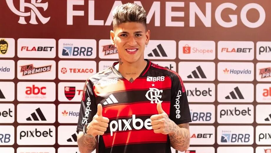 Jorge Carrascal vai usar a camisa 15 no Flamengo