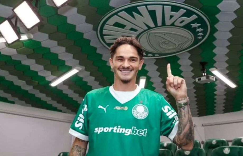 Khellven, lateral-direito recém-contratado, foi regularizado no BID e está à disposição de Abel Ferreira para o duelo do Palmeiras contra o Ceará, neste domingo, pelo Campeonato Brasileiro.