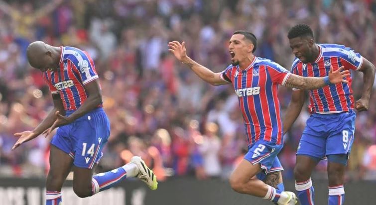 Crystal Palace vence Liverpool nos pênaltis e conquista primeira Supercopa da Inglaterra em jogo marcado por tributo a Diogo Jota.