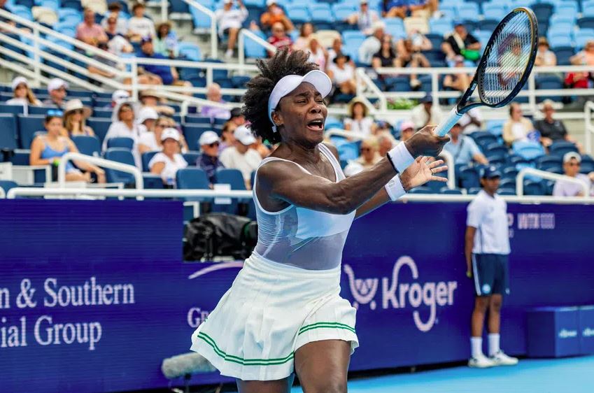 Venus Williams retorna ao US Open após dois anos e será a jogadora mais velha a disputar o torneio desde 1981. A lenda do tênis está de volta para fazer história!