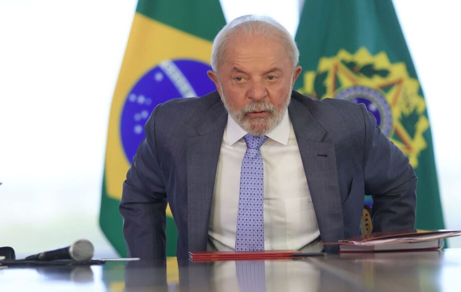 Lula fala sobre a postura do Brasil em relação aos EUA: negociação antes de ações de reciprocidade.