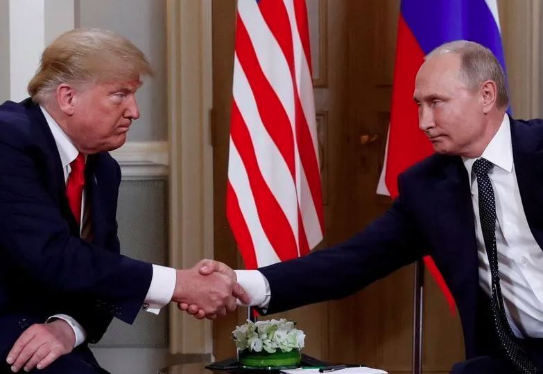 Putin elogia os esforços dos EUA para alcançar a paz na Ucrânia e fala sobre a possibilidade de acordo sobre armas nucleares.