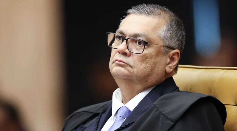 Ministro Flávio Dino afirmou que a imposição de sanções e decisões de estados estrangeiros no Brasil afronta a soberania nacional.