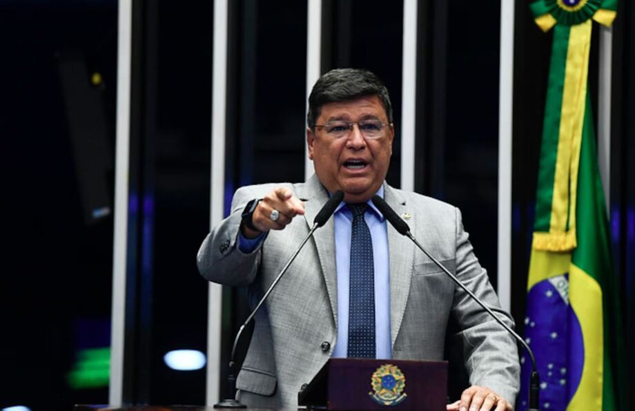 Senador Carlos Viana (Podemos-MG) é eleito presidente da CPMI do INSS, em derrota para o governo e líderes do Congresso.