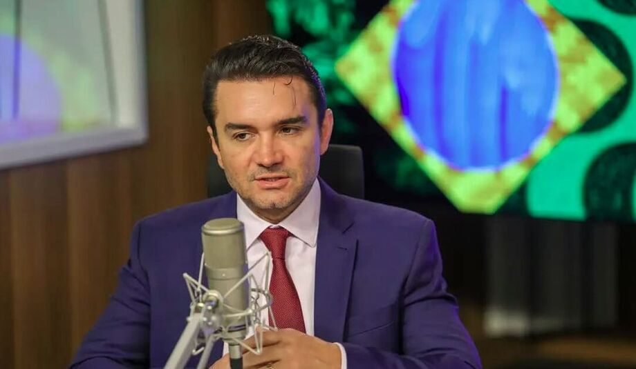Celso Sabino, ministro do Turismo, garante que as obras para a COP30 em Belém estão no cronograma e destaca o investimento de R$ 4 bilhões para garantir a infraestrutura do evento.