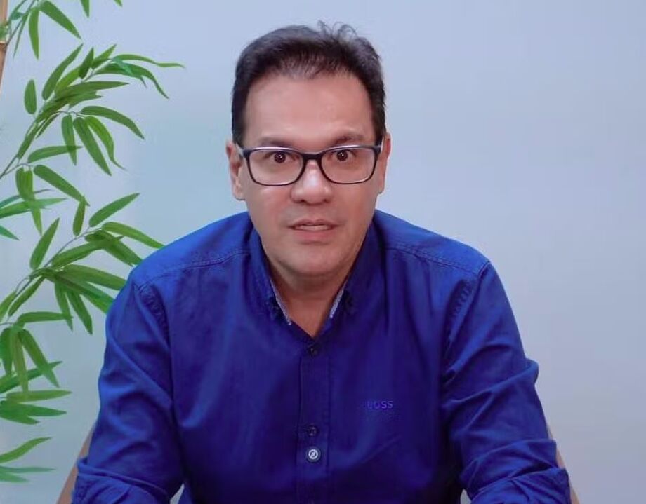 Fábio Marcondes, vice-prefeito de Rio Preto, é denunciado por ofensas racistas ao segurança do Palmeiras e pode ser punido com perda de mandato e indenização à vítima.