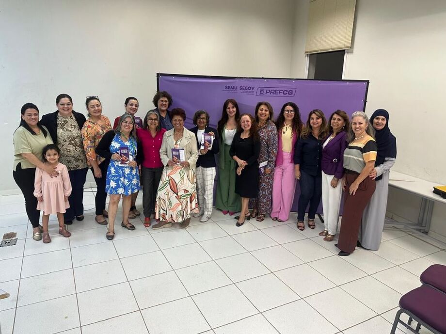 Público presente no Cine Mulher, evento realizado pela Casa da Mulher Brasileira, promovendo reflexão sobre a violência contra a mulher.