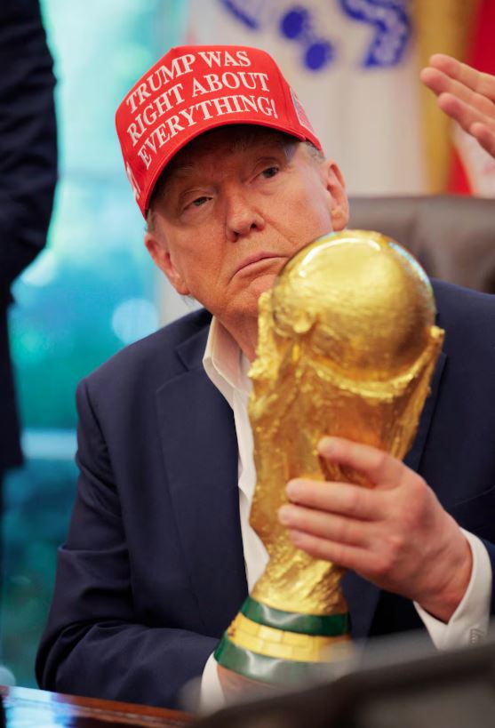 Trump durante o anúncio do sorteio da Copa de 2026, que acontecerá no Kennedy Center, em Washington.