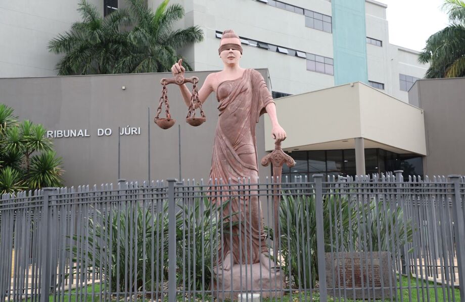 Campo Grande aplica pela primeira vez nova lei do feminicídio e condena réus a mais de 100 anos de prisão