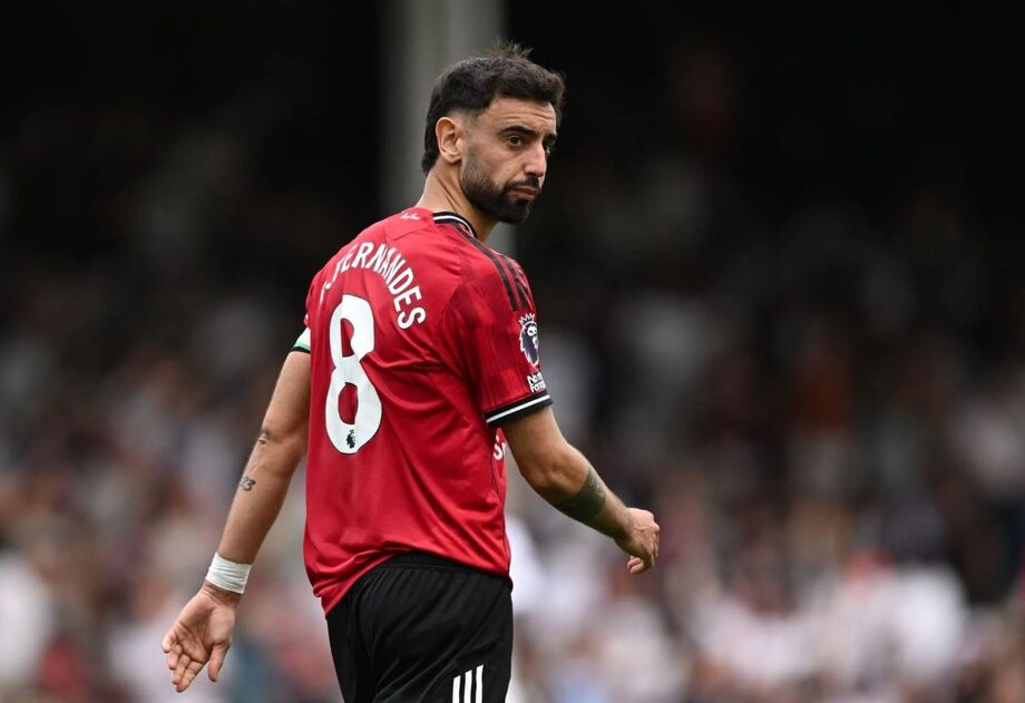 Bruno Fernandes desperdiça pênalti e Manchester United segue sem vencer na Premier League 2025