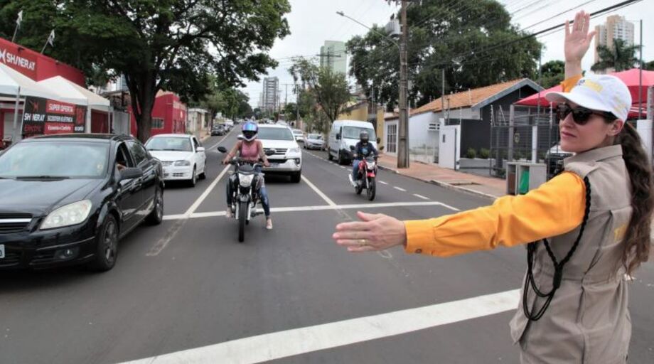 Interdições de trânsito em Campo Grande entre 25 e 26 de agosto, com bloqueios para montagem de estrutura, Corrida do Facho, desfile e Marcha para Jesus.